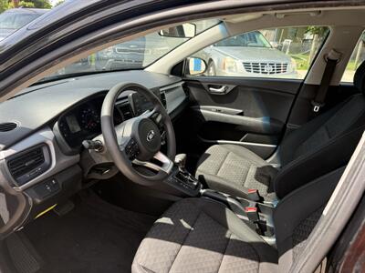 2019 Kia Rio LX   - Photo 12 - Somerville, OH 45064