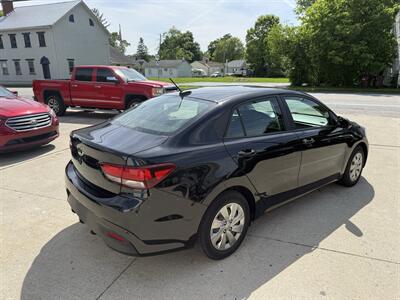 2019 Kia Rio LX   - Photo 5 - Somerville, OH 45064