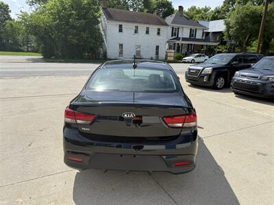 2019 Kia Rio LX   - Photo 6 - Somerville, OH 45064