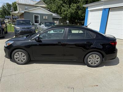 2019 Kia Rio LX   - Photo 8 - Somerville, OH 45064