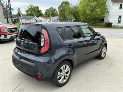 2015 Kia Soul +   - Photo 3 - Somerville, OH 45064