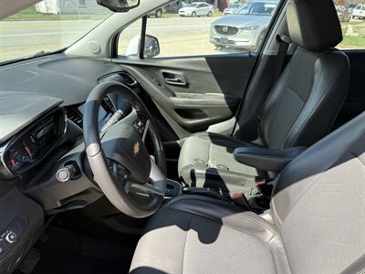 2019 Chevrolet Trax LT   - Photo 13 - Somerville, OH 45064