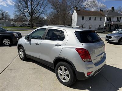 2019 Chevrolet Trax LT   - Photo 6 - Somerville, OH 45064