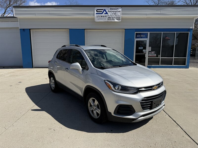 2019 Chevrolet Trax LT   - Photo 1 - Somerville, OH 45064