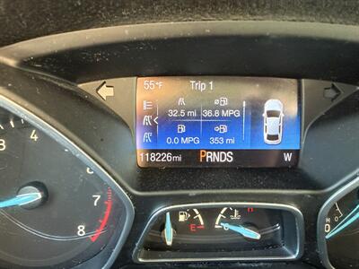 2016 Ford Focus SE - Photo 9 - Somerville, OH 45064