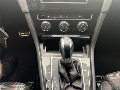 2017 Volkswagen Golf S - Photo 14 - Somerville, OH 45064