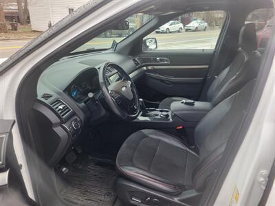 2018 Ford Explorer XLT   - Photo 5 - Somerville, OH 45064