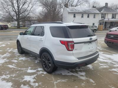 2018 Ford Explorer XLT   - Photo 4 - Somerville, OH 45064