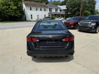 2020 Nissan Altima 2.5 SV - Photo 5 - Somerville, OH 45064