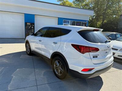 2018 Hyundai SANTA FE Sport 2.4L   - Photo 7 - Somerville, OH 45064