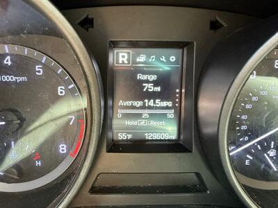 2018 Hyundai SANTA FE Sport 2.4L   - Photo 10 - Somerville, OH 45064