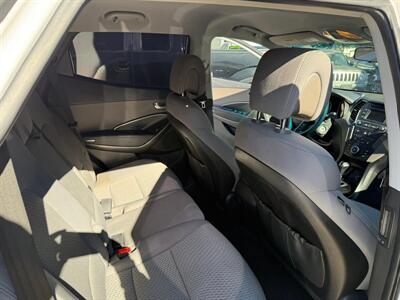 2018 Hyundai SANTA FE Sport 2.4L   - Photo 11 - Somerville, OH 45064