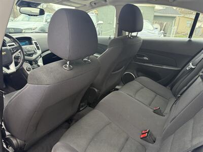 2012 Chevrolet Cruze LT - Photo 11 - Somerville, OH 45064