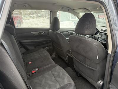 2014 Nissan Rogue SV   - Photo 13 - Somerville, OH 45064