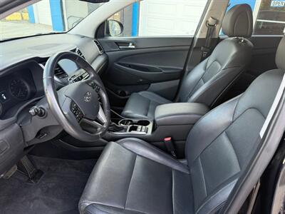 2017 Hyundai Tucson SE   - Photo 12 - Somerville, OH 45064