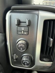 2017 GMC Sierra 1500 SLT   - Photo 11 - Somerville, OH 45064