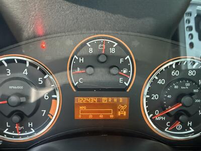 2014 Nissan Armada Platinum - Photo 29 - Somerville, OH 45064