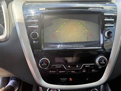 2017 Nissan Murano SV   - Photo 10 - Somerville, OH 45064
