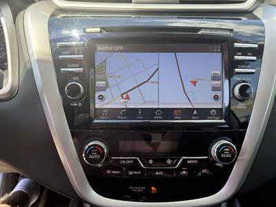 2017 Nissan Murano SV   - Photo 11 - Somerville, OH 45064