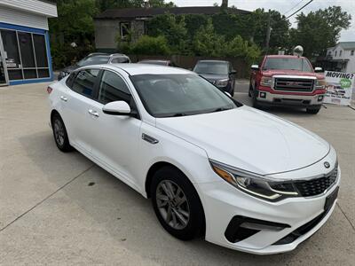 2020 Kia Optima LX - Photo 3 - Somerville, OH 45064
