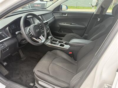 2020 Kia Optima LX - Photo 12 - Somerville, OH 45064