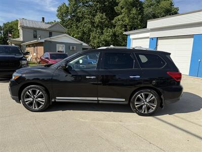 2017 Nissan Pathfinder Platinum   - Photo 9 - Somerville, OH 45064