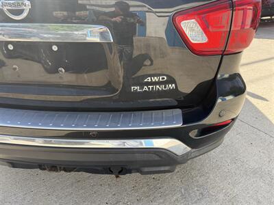 2017 Nissan Pathfinder Platinum   - Photo 7 - Somerville, OH 45064