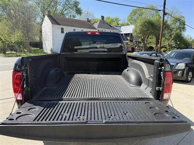 2015 RAM 1500 Express   - Photo 4 - Somerville, OH 45064