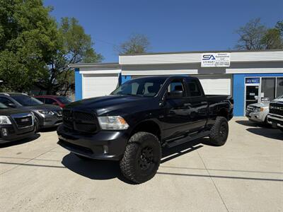 2015 RAM 1500 Express   - Photo 1 - Somerville, OH 45064