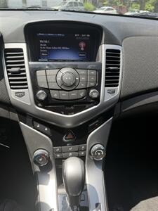 2014 Chevrolet Cruze 2LT Auto   - Photo 10 - Somerville, OH 45064