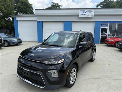 2020 Kia Soul LX - Photo 1 - Somerville, OH 45064