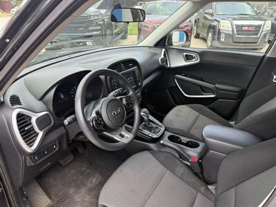 2020 Kia Soul LX - Photo 14 - Somerville, OH 45064