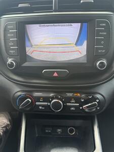 2020 Kia Soul LX - Photo 12 - Somerville, OH 45064