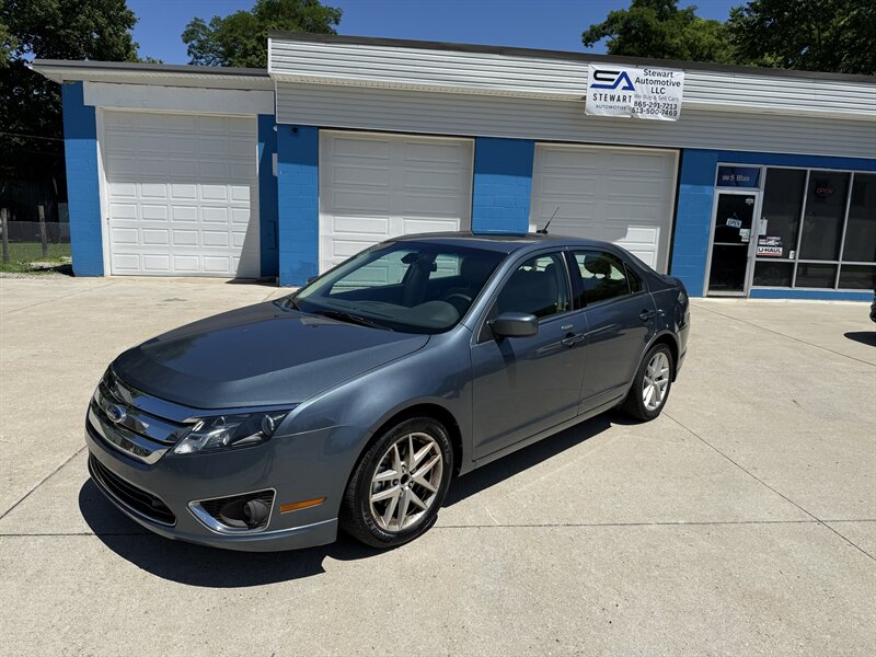 2011 Ford Fusion SEL   - Photo 1 - Somerville, OH 45064