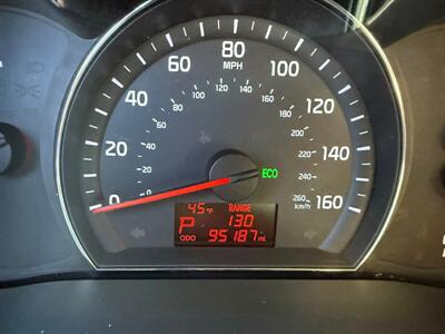 2015 Kia Sorento LX   - Photo 11 - Somerville, OH 45064