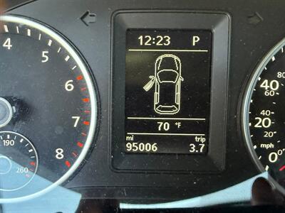 2016 Volkswagen Tiguan 2.0T S - Photo 10 - Somerville, OH 45064