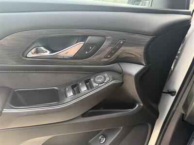 2022 Chevrolet Traverse High Country   - Photo 15 - Somerville, OH 45064
