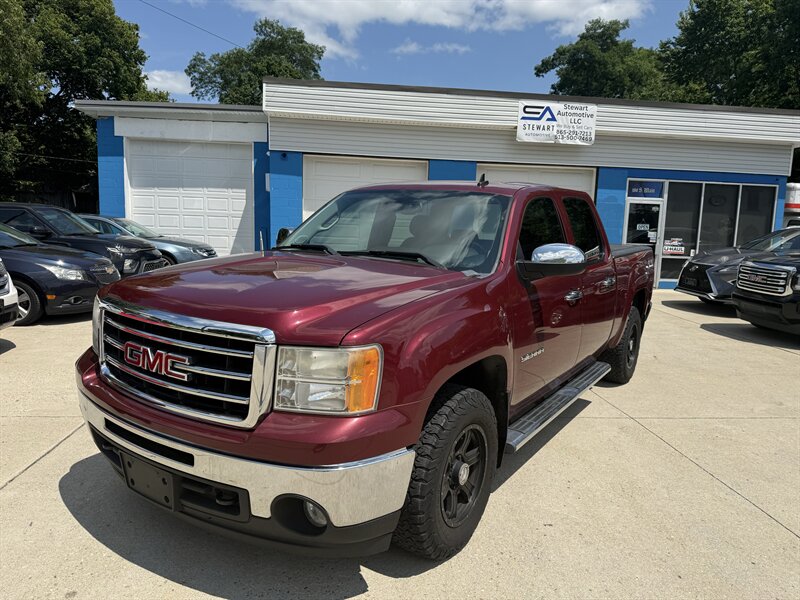 2013 GMC Sierra 1500 SLE   - Photo 1 - Somerville, OH 45064