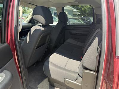 2013 GMC Sierra 1500 SLE   - Photo 16 - Somerville, OH 45064