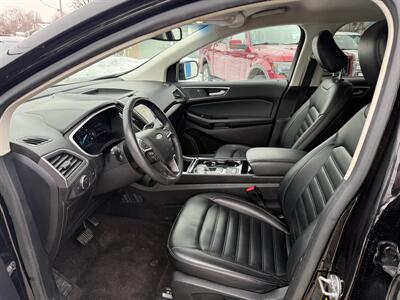 2020 Ford Edge SEL   - Photo 8 - Somerville, OH 45064