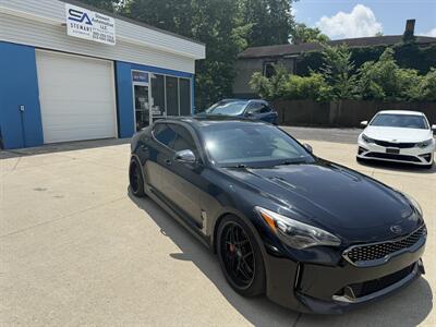 2018 Kia Stinger GT1   - Photo 3 - Somerville, OH 45064