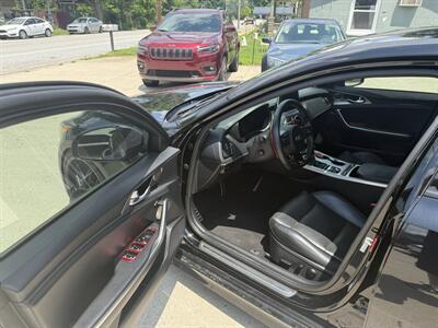 2018 Kia Stinger GT1   - Photo 9 - Somerville, OH 45064