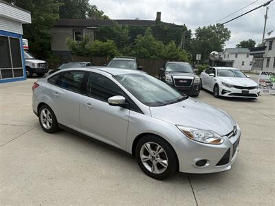 2014 Ford Focus SE - Photo 3 - Somerville, OH 45064