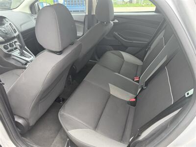 2014 Ford Focus SE - Photo 13 - Somerville, OH 45064