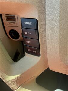 2008 Ford Escape XLT   - Photo 11 - Somerville, OH 45064