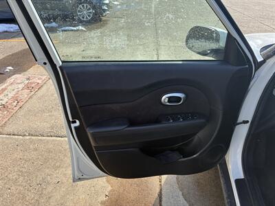 2019 Kia Soul   - Photo 7 - Charleston, IL 61920