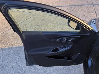 2019 Chevrolet Malibu LT   - Photo 25 - Charleston, IL 61920