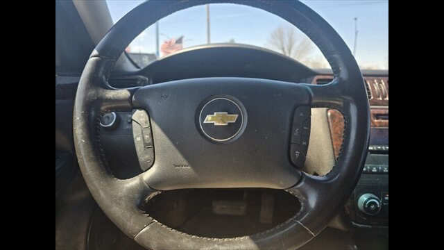 2013 Chevrolet Impala LS - Photo 6 - Clinton Townshi, MI 48035