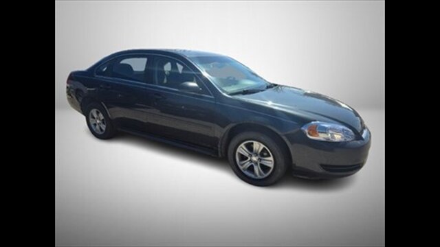 2013 Chevrolet Impala LS   - Photo 1 - Clinton Townshi, MI 48035