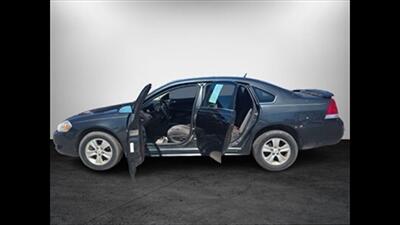 2013 Chevrolet Impala LS - Photo 3 - Clinton Townshi, MI 48035